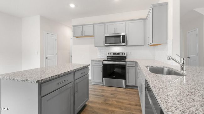Kitchen | Image 15