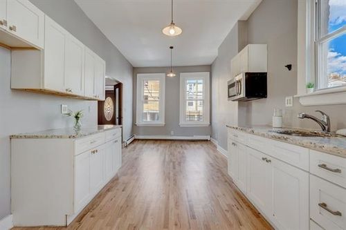 69 Jewett Ave, Jersey City, NJ, 07304-3015 | Card Image