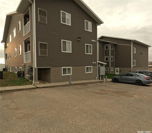 101-221 Main St S, Moose Jaw, SK, S6H2R4 | Card Image