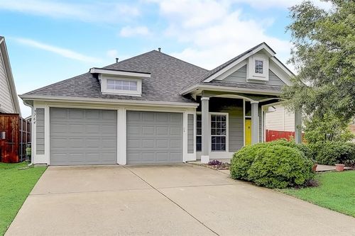 9764 Old Field Dr, McKinney, TX, 75072-2818 | Card Image