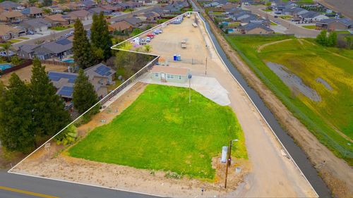 12770 Avenue 320, Visalia, CA, 93291-8984 | Card Image