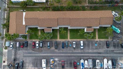 202a-208 W Kingfish St, South Padre Island, TX, 78597-7015 | Card Image