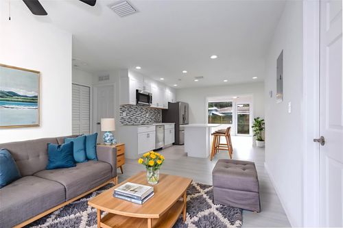 713 Sw 4th Ct, Hallandale Beach, FL, 33009-6219 | Card Image