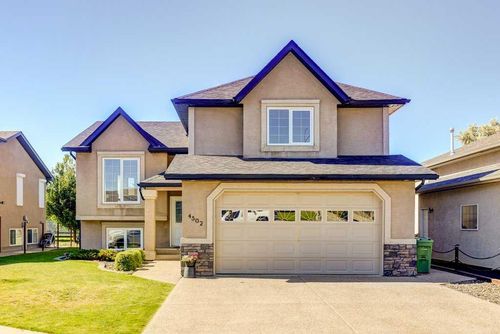 4502 51 Ave, Taber, AB, T1G2H6 | Card Image