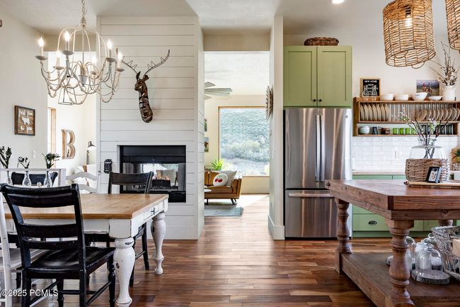 4611 S Cove Ln, Home with 3 bedrooms, 3 bathrooms and null parking in Daniel UT | Image 20