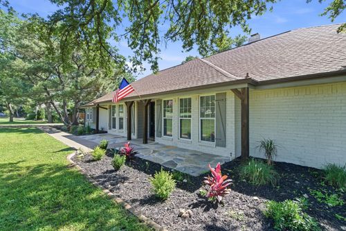 835 Cross Timbers Dr, Double Oak, TX, 75077-8458 | Card Image