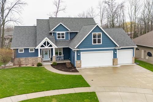 230 Deforest Drive, KAUKAUNA, WI, 54130 | Card Image