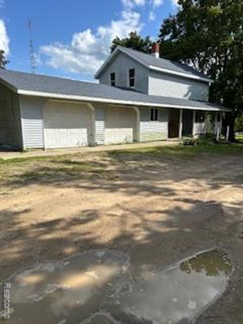 3751 Clifford Rd, Silverwood, MI, 48760-9701 | Card Image