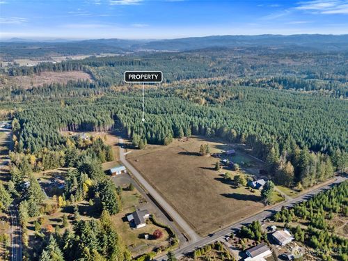 140 Vetter Ln, Onalaska, WA, 98570-9741 | Card Image