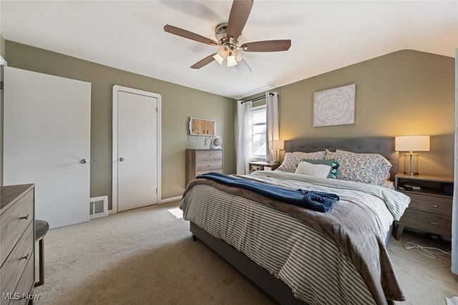 8306 Deerfield Dr, House other with 3 bedrooms, 2 bathrooms and null parking in Parma OH | Image 17