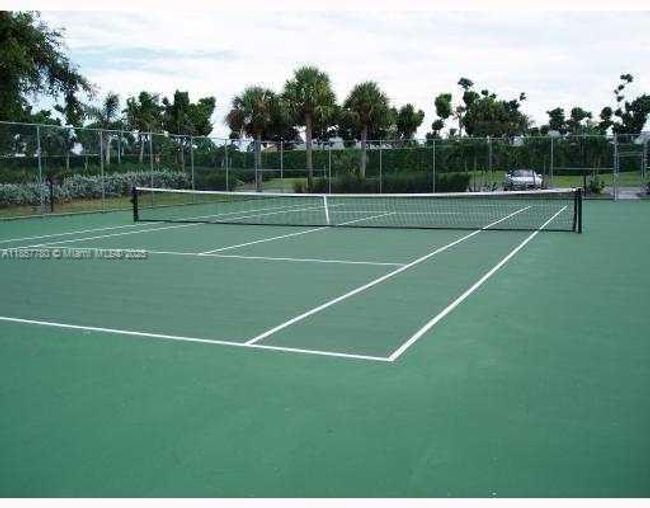 605 - 605 Meadows Cir, Condo with 2 bedrooms, 2 bathrooms and null parking in Boynton Beach FL | Image 15