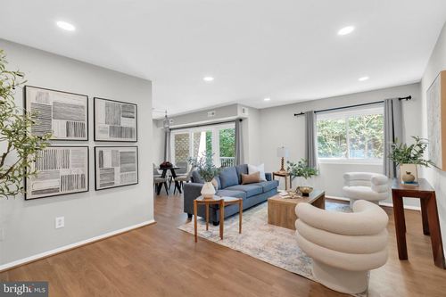 03-2908 Kings Chapel Rd, FALLS CHURCH, VA, 22042-1147 | Card Image