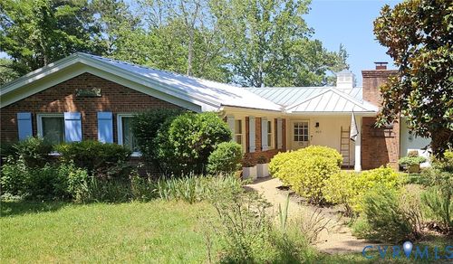 459 Willow Ln, Topping, VA, 23169-2208 | Card Image