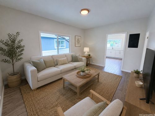 c-94-111 Pahu St, Waipahu, HI, 96797-3047 | Card Image