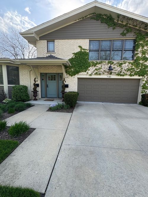 2-740 Chestnut St, Deerfield, IL, 60015-5843 | Card Image