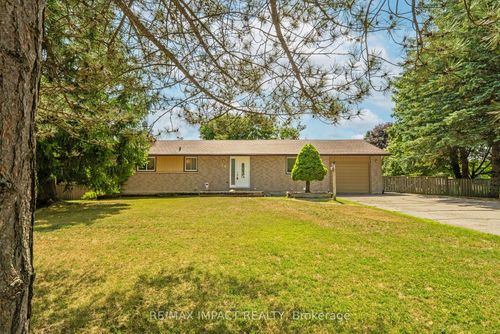 28 Pinewood Cres, Kawartha Lakes, ON, L0A1K0 | Card Image