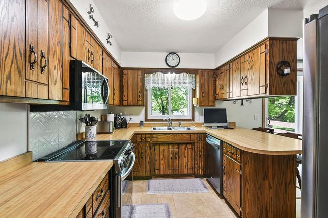 525 Aberdeen Dr, House other with 4 bedrooms, 2 bathrooms and null parking in Waite Park MN | Image 9