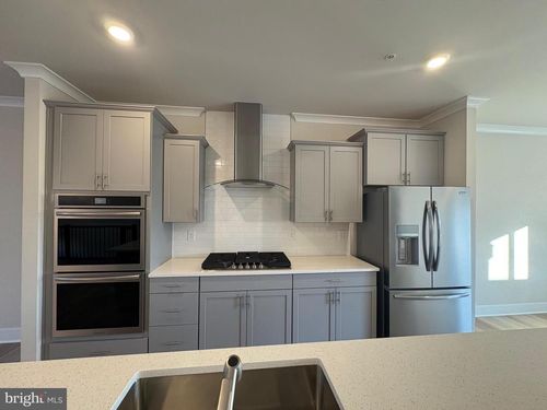 265 Swing Arc Ct, BALTIMORE, MD, 21208-1215 | Card Image