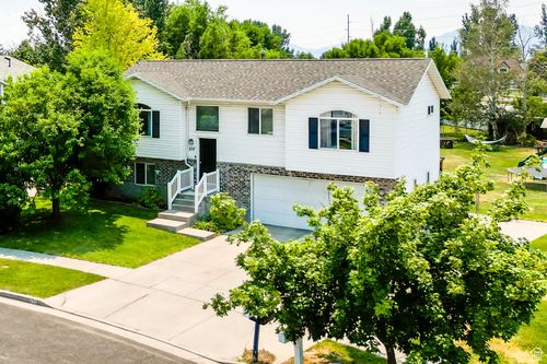 232 Sunstone Cir, Logan, UT, 84321-5052 | Card Image