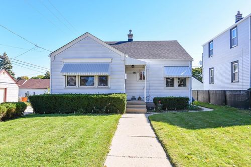 3120 S 24th Street, Milwaukee, WI, 53215 | Card Image