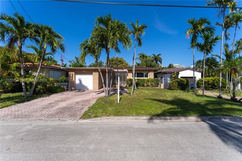 9225 Byron Ave, Surfside, FL, 33154 | Card Image