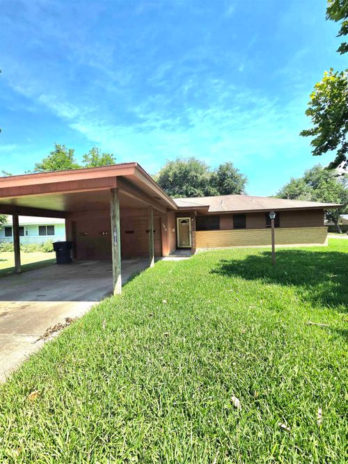 1619 Avenue G, Nederland, TX, 77627-5334 | Card Image