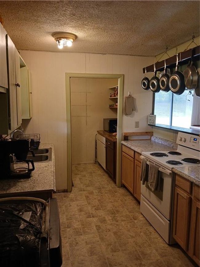 871 Sw 301 St Rd, House other with 2 bedrooms, 1 bathrooms and null parking in Chilhowee MO | Image 10