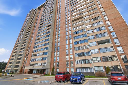 304-18 Knightsbridge Rd, Brampton, ON, L6T3X5 | Card Image