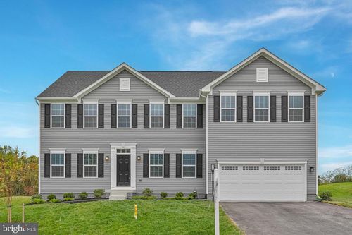 1827 Shannon Dr S, GREENCASTLE, PA, 17225-8375 | Card Image