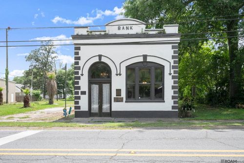 3323 Church St, Slaughter, LA, 70777-3221 | Card Image