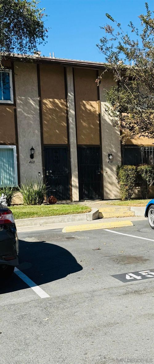 458 Ridgeway Ct, Spring Valley, CA, 91977-6354 | Card Image