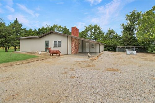 16011 Udall Rd, Oswego, KS, 67356-8529 | Card Image