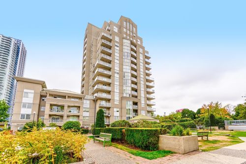 705-10523 University Dr, Surrey, BC, V3T5T8 | Card Image