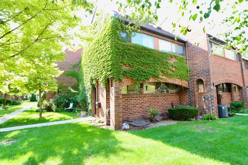 c-841 S Racine Avenue, Chicago, IL, 60607 | Card Image