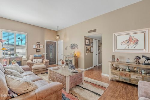 r-10010 W Royal Oak Rd, Sun City, AZ, 85351-3123 | Card Image