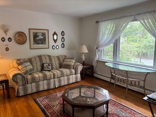 59 Edgewood Ave, Oakdale, NY, 11769-2015 | Card Image