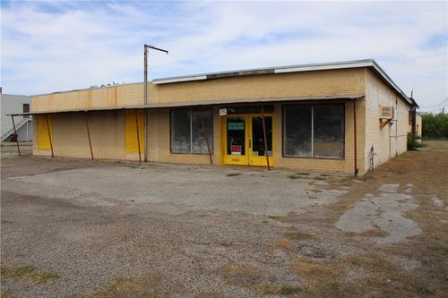 1508 S 6th St, Kingsville, TX, 78363-6774 | Card Image