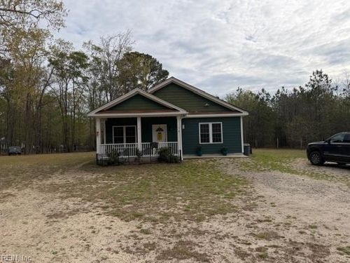 21483 Chestnut Ln, Zuni, VA, 23898-2346 | Card Image