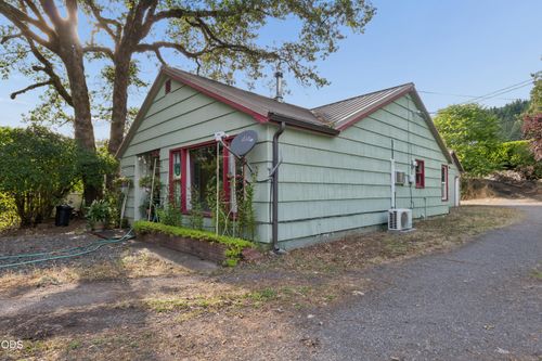 47947 W Commercial Street, Oakridge, OR, 97463 | Card Image