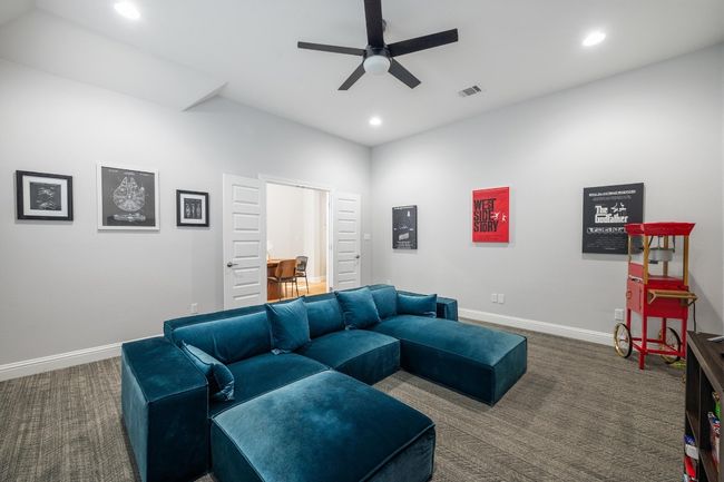 Whether it's the Grammies or the playoffs, you're going to love this movie room. | Image 21
