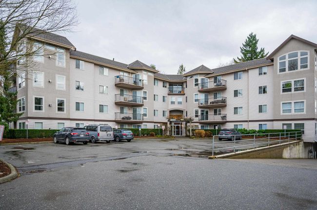 404 - 33480 George Ferguson Way, Condo with 2 bedrooms, 2 bathrooms and 2 parking in Abbotsford BC | Image 1
