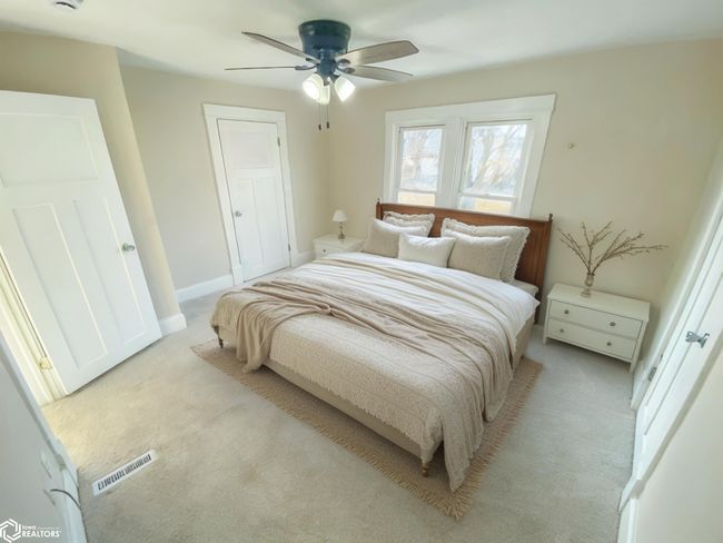 118 S Garfield Ave, Home with 3 bedrooms, 2 bathrooms and 2 parking in Burlington IA | Image 11