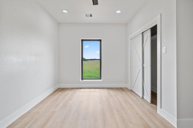 Room 2 | Image 14
