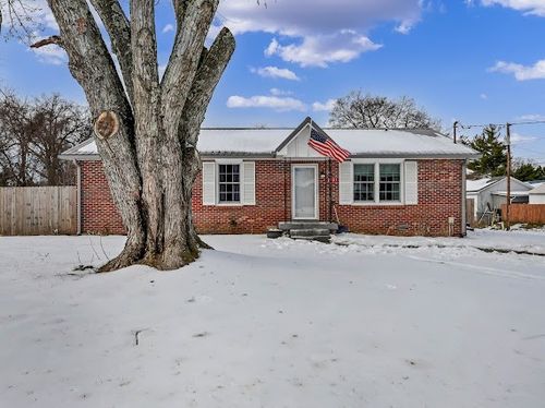 2421 Pendleton Dr, Clarksville, TN, 37042-5639 | Card Image