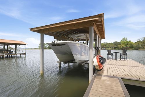 6770 Tom King Bayou Rd, Navarre, FL, 32566-8906 | Card Image