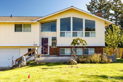 1250 Eagle Crest Drive, House other with 3 bedrooms, 1 bathrooms and 2 parking in Oak Harbor WA | Image 2