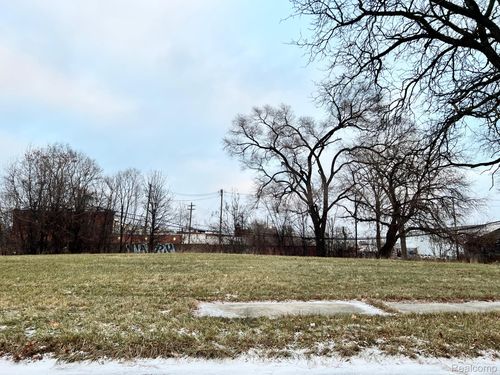 2808 25th St, Detroit, MI, 48216-1055 | Card Image