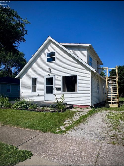 1917 Clinton Street, Sandusky, OH, 44870 | Card Image