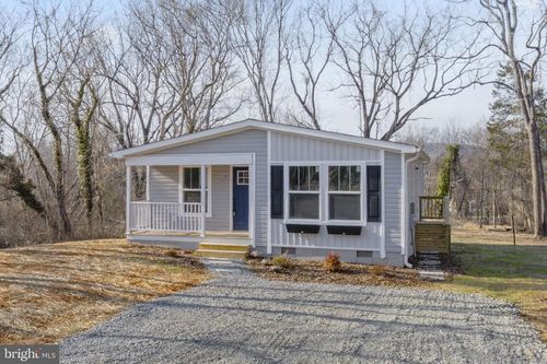 328 East St, GORDONSVILLE, VA, 22942-9148 | Card Image