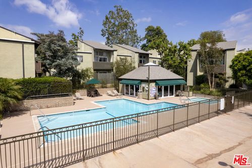 151-4812 Hollow Corner Rd, Culver City, CA, 90230-8614 | Card Image